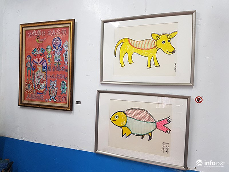 trong những căn phòng