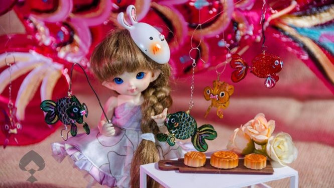 Bộ sản phẩm trang sức theo chủ đề trung thu. Ảnh: YI NGUYEN.