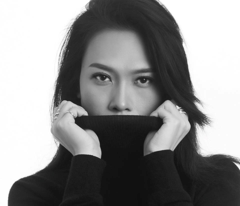 Trước độ duyên dáng, đáng yêu của Việt Hương này thì làm sao Mỹ Tâm từ chối cho được.