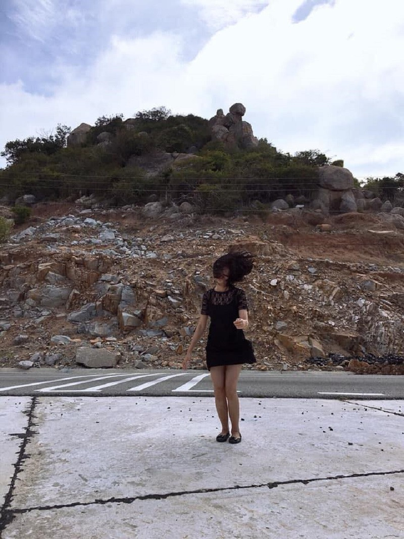 Bảo người yêu chụp cho cái ảnh deep mà chẳng thấy đâu, chỉ thấy dìm.