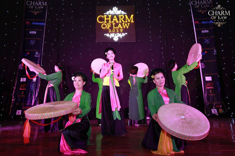 Bài hát chèo Về với đất Ninh Bình của thí sinh Phạm Phương Anh.