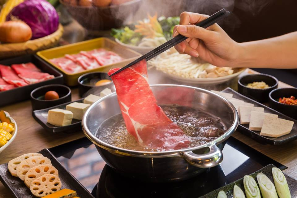 Tết này ăn gì: Tết ấm no với 20 quán buffet mở xuyên Tết tại Hà Nội và TP.HCM ảnh 8