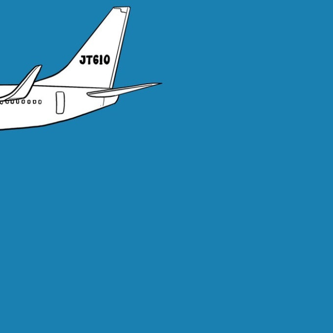 Thông tin máy bay gặp nạn khiến nhiều người bàng hoàng.