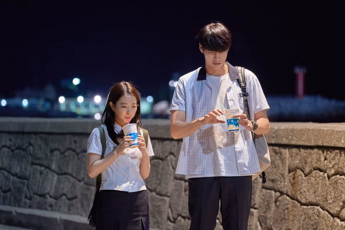 Park Bo Young cùng Kim Yong Kwang đã tạo nên một cặp đôi tình đầu đáng nhớ trên màn ảnh rộng. 
