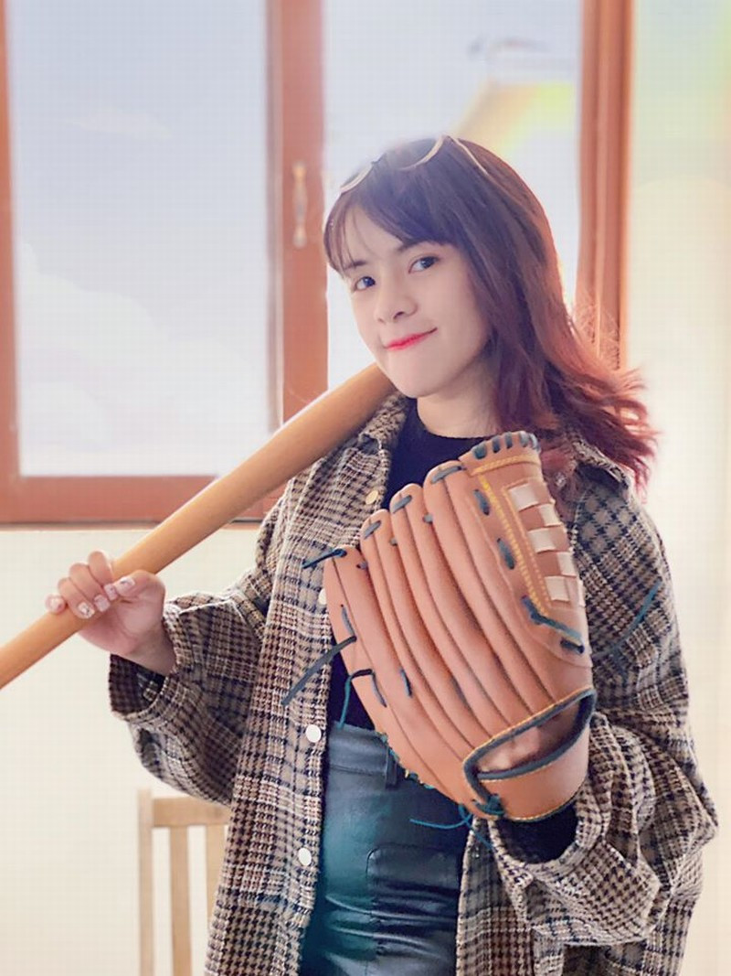 Bộ môn bóng chày yêu thích của cậu bé Nobia và bạn học của mình mỗi giờ giải lao.