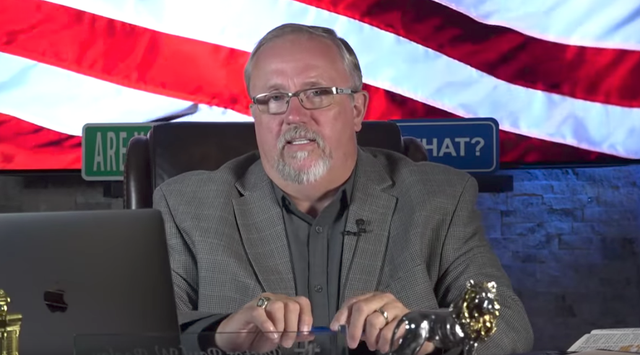 Nhà truyền giáo Paul Begley hy vọng sẽ có nhiều nhà thám hiểm đến rừng rậm Campuchia để tìm kiếm.