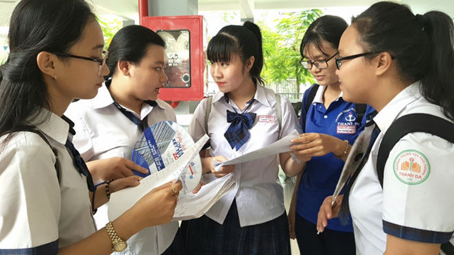 Các thí sinh tham dự kỳ thi THPT quốc gia 2018. Ảnh: ĐÀO NGỌC THẠCH.