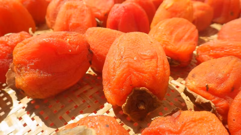 Hồng sấy, một đặc sản của Đà Lạt.