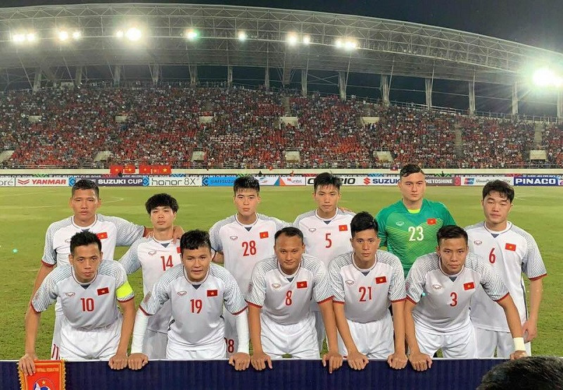 Trận đấu ra quân thắng 3-0 trước đội tuyển Lào tại AFF Cup năm nay. Trận đấu ra quân thắng 3-0 trước đội tuyển Lào tại AFF Cup năm nay.