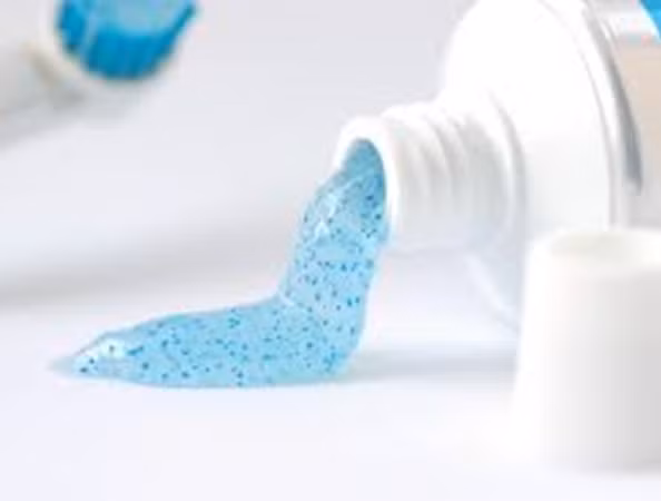 Những hạt li ti đã bị cấm sử dụng trong các sản phẩm chăm sóc cá nhân ở Mỹ.