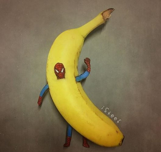 Hình ảnh người Nhện được thể hiện đầy sáng tạo từ một quả chuối.