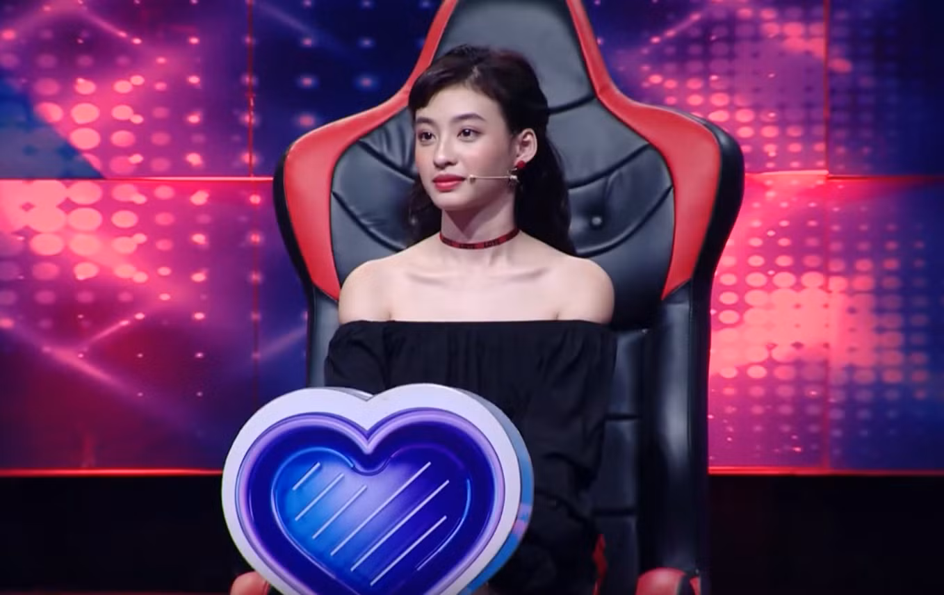Dương Minh Ngọc từng gây chú ý khi tham gia show hẹn hò 