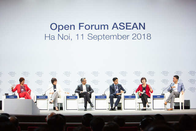 Các diễn giả tại Diễn đàn về khởi nghiệp sáng tạo trong khuôn khổ WEF ASEAN 2018.