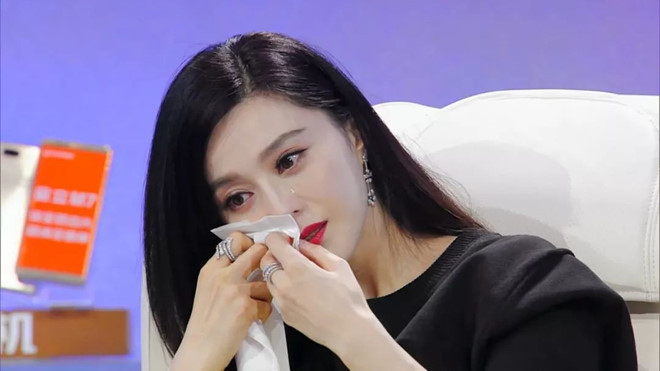 Phạm Băng Băng trốn thuế.