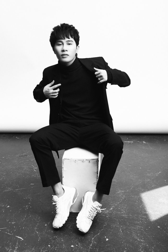 Jack đã đánh dấu sự trở lại showbiz bằng sự đổi mới về diện mạo và phong cách.