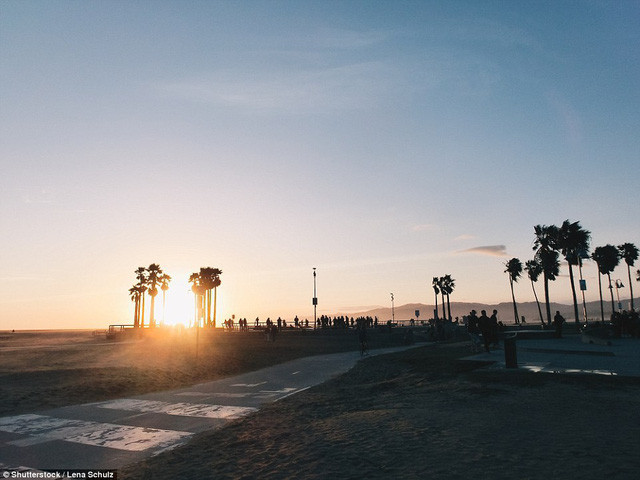 Số ảnh chụp hoàng hôn ở California (Ảnh trên: bãi biển Venice) nhiều hơn bất kì nơi nào. Năm ngoái, con số này là 5,7 triệu bức ảnh đã được đăng lên Instagram.