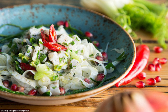 Món “ceviche” ở Lima, Peru, đứng thứ 11. Đây là một trong những món ăn nổi bật nhất ở đất nước Peru.