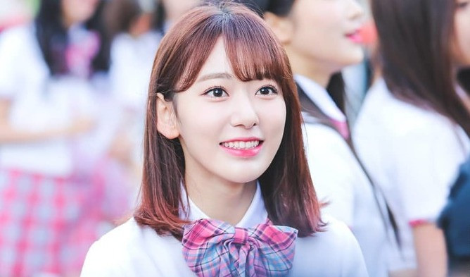 Miyawaki Sakura ở hạng 2 trong đêm chung kết.