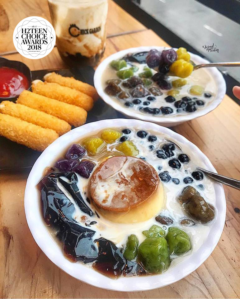 Những món ăn vặt "chim ưng" của giới trẻ đều nằm trong kho review của Linh. Những món ăn vặt "chim ưng" của giới trẻ đều nằm trong kho review của Linh.
