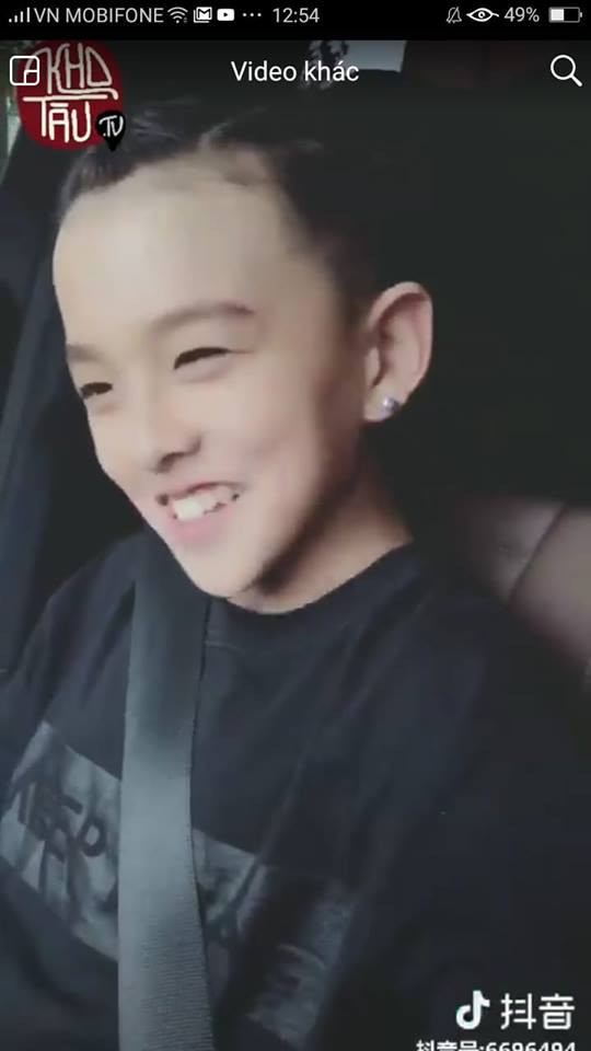 Đôi mắt biết cười là có thật các cậu ạ!