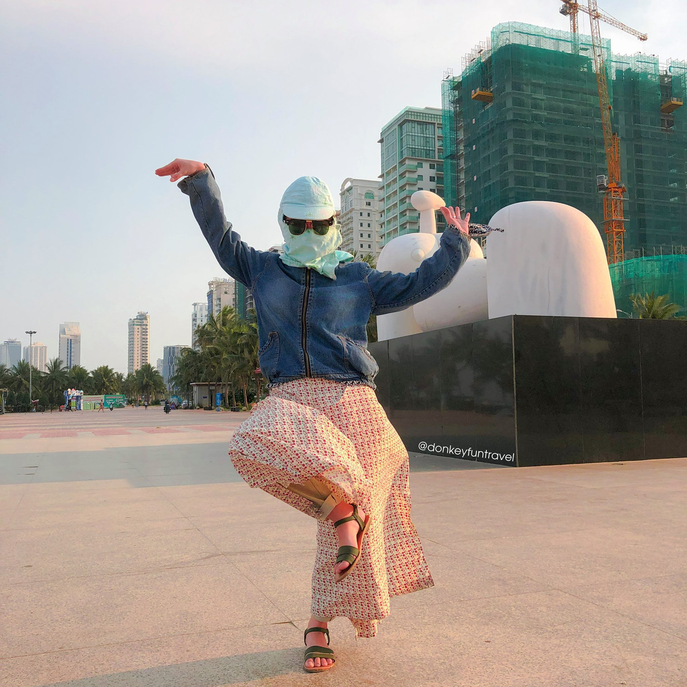 Đi du lịch phải mặc đồ đẹp, chụp ảnh đẹp là xưa rồi