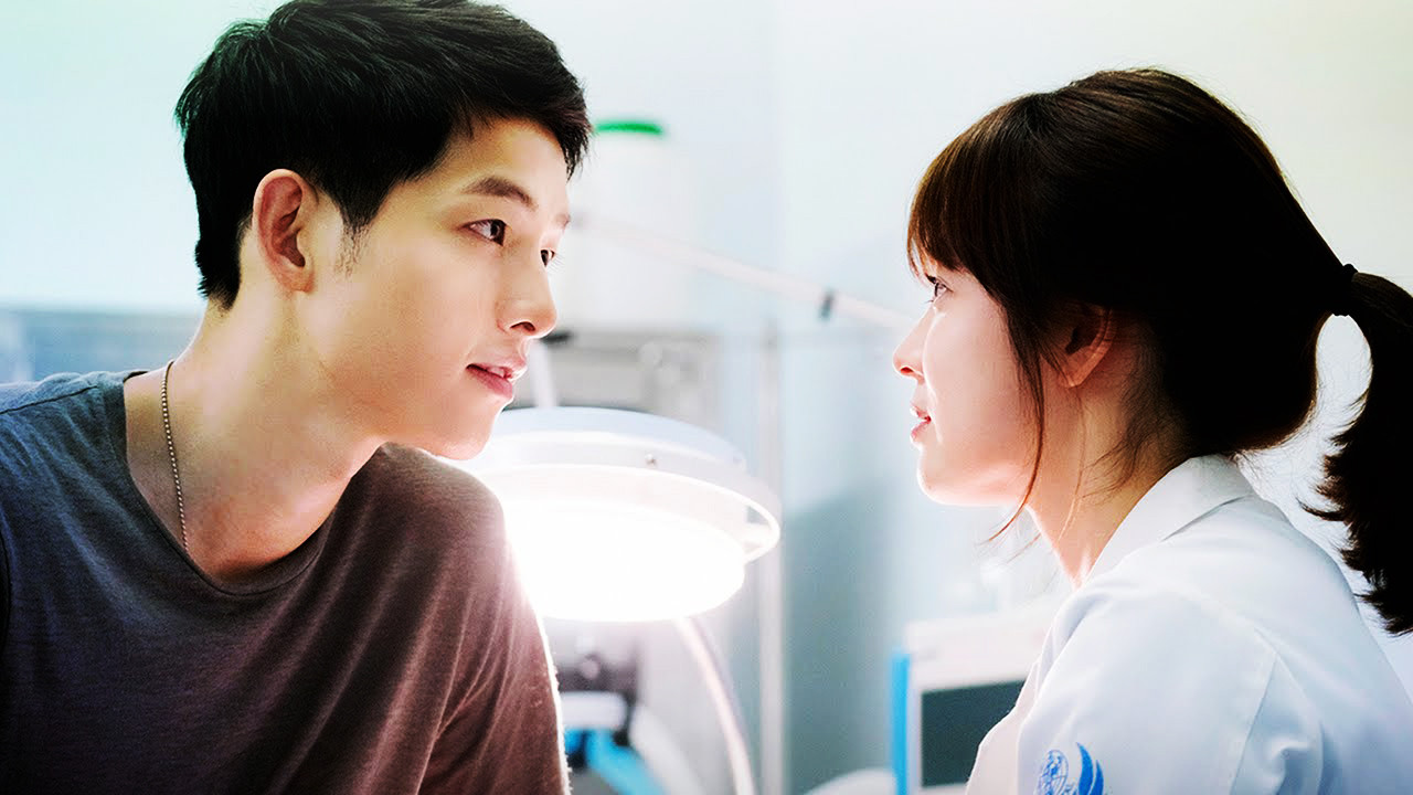 Nhìn lại những khoảnh khắc tình bể bình của Song Hye Kyo - Song Joong Ki ảnh 1