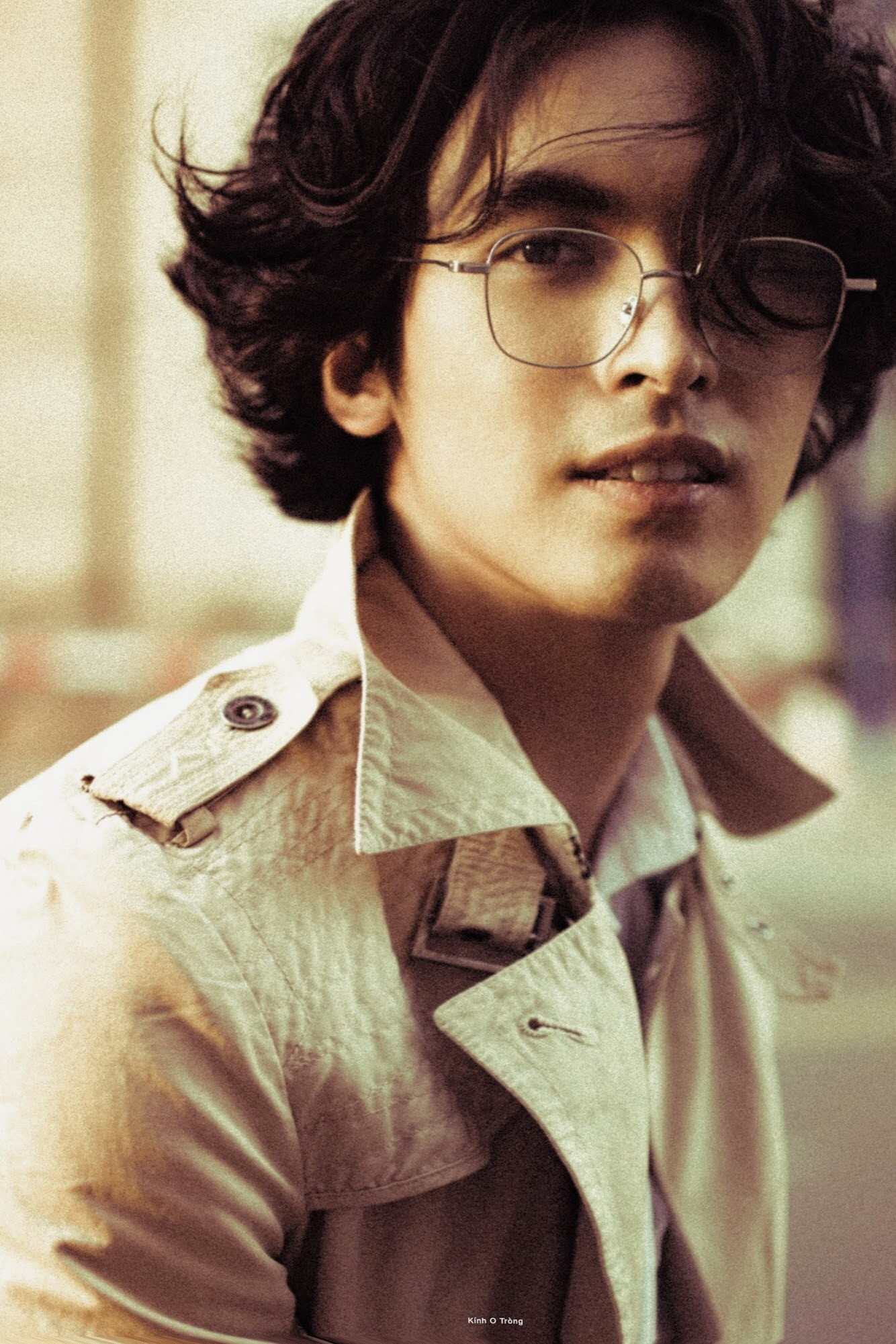 Công Dương xuất hiện đầy khác lạ trong bộ ảnh mới.