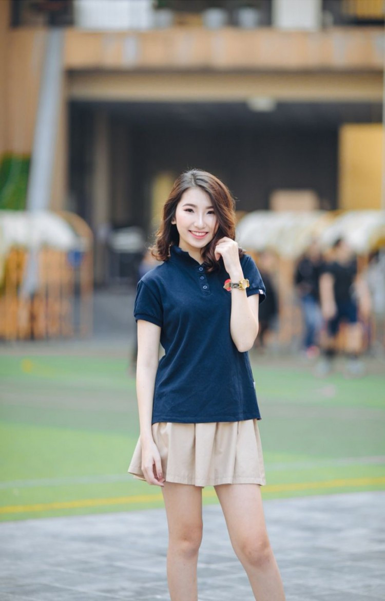 Chân dung cô nữ sinh 1999 đa tài, học giỏi.
