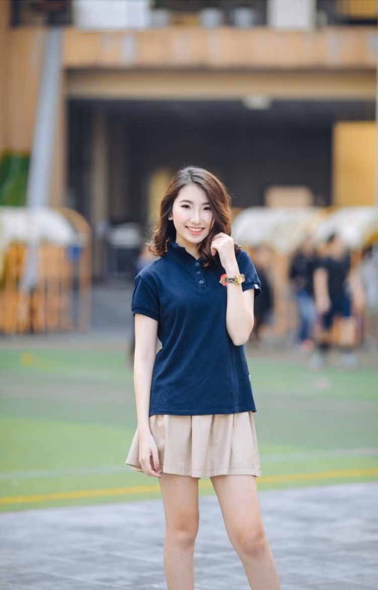 Chân dung cô nữ sinh 1999 đa tài, học giỏi.