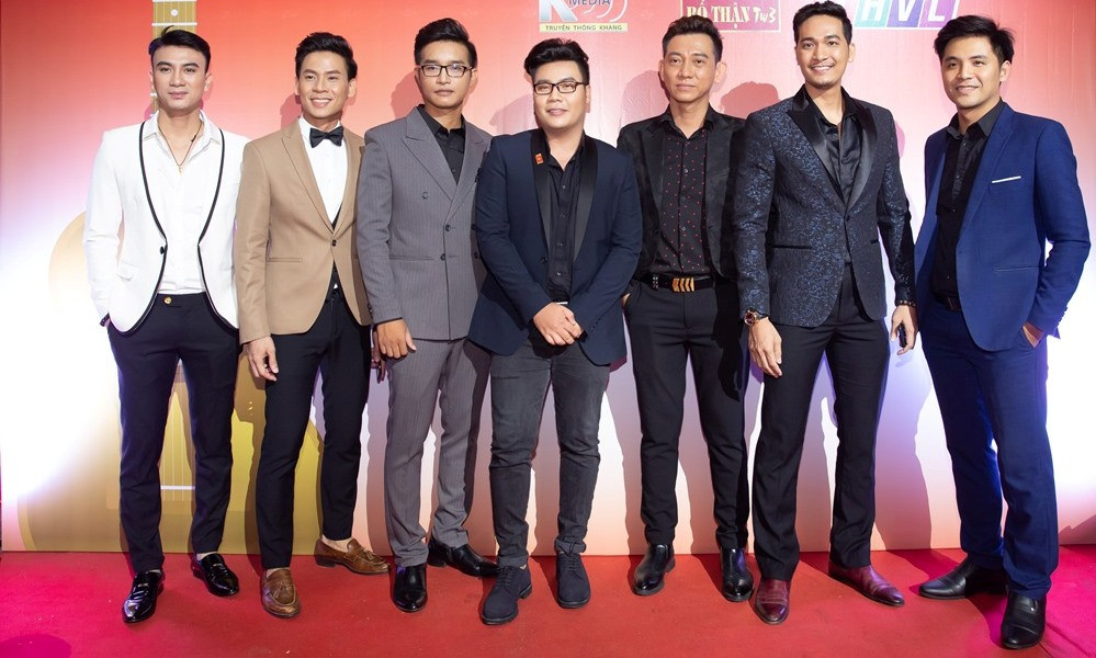 Tình Bolero năm nay sẽ có sự tham gia của nhiều nghệ sĩ nổi tiếng và chuyên hát dòng nhạc Bolero như Huỳnh Trường Thịnh, Lyly Chen, Dương Cẩm Lynh, Kha Ly, Dương Cường, Trà Ngọc Hằng và Tiết Duy Hòa. Tuy nhiên, Hamlet Trương lại cho rằng đối thủ lớn nhất chính là bản thân anh