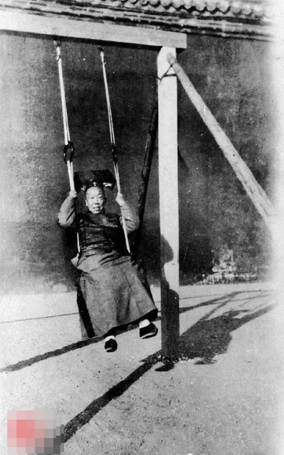 Và đây là Nguỵ Anh Lạc được cho là phiên-bản-thực-tế.