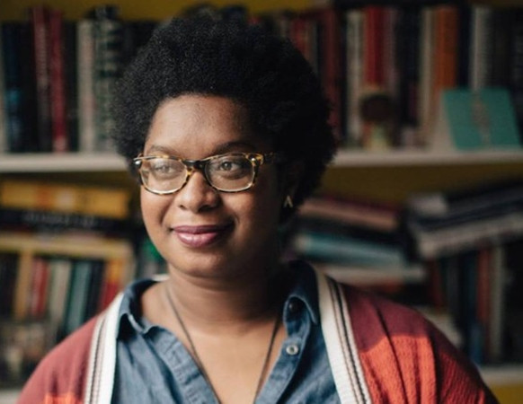 Tác giả Ashley Ford, người đã đặt câu hỏi rất sâu sắc.