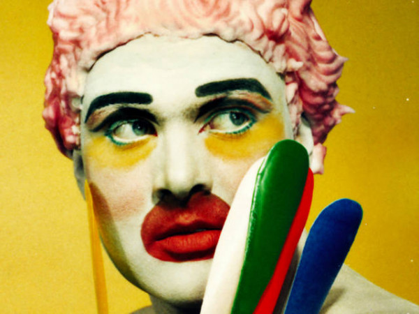 Hình ảnh Leigh Bowery, người mà hãng thời trang Gucci cho rằng lấy cảm hứng để thiết kế