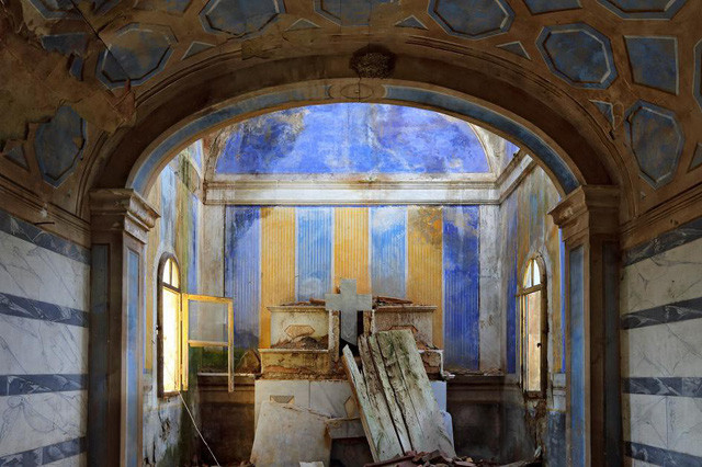 Vẻ đẹp vẫn còn hiện hữu trên lâu đài cổ ở Toiano nằm nép mình bên ngọn đồi Tuscany.