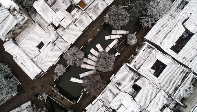 Cổ trấn Đồng Lý (Ngô Giang, Tô Châu, Giang Tô) đẹp như tranh vẽ vào một ngày tuyết tháng 12.