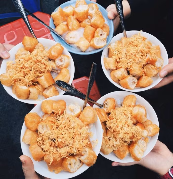 Cháo sườn chợ Đồng Xuân – Hoàn Kiếm.