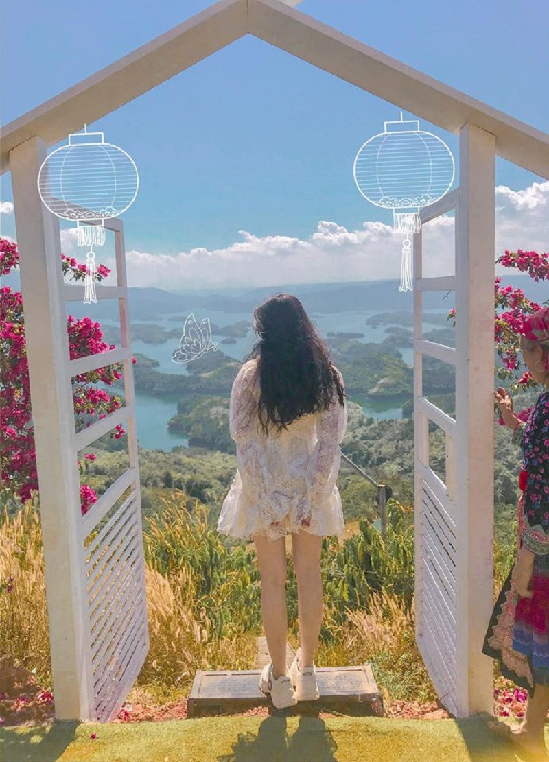 "Cổng trời" với view "không đẹp không lấy tiền".