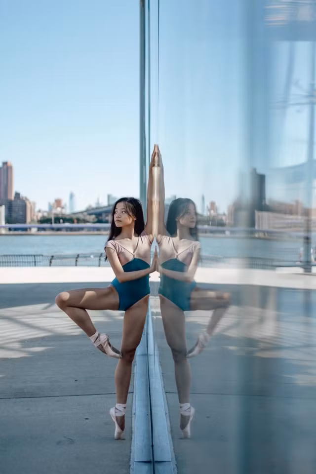 Gặp cô gái trong bộ ảnh múa ballet đẹp say lòng trên đường phố Mỹ gây sốt mạng ảnh 10