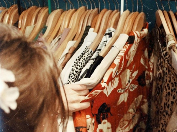 Những món đồ mà bạn chỉ nhìn thấy rồi lướt qua, không thích mặc, thì cũng không cần phải giữ.