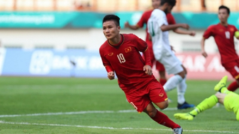 Cả giải ASIAD vẫn trung thành với áo dài tay. Cả giải ASIAD vẫn trung thành với áo dài tay.