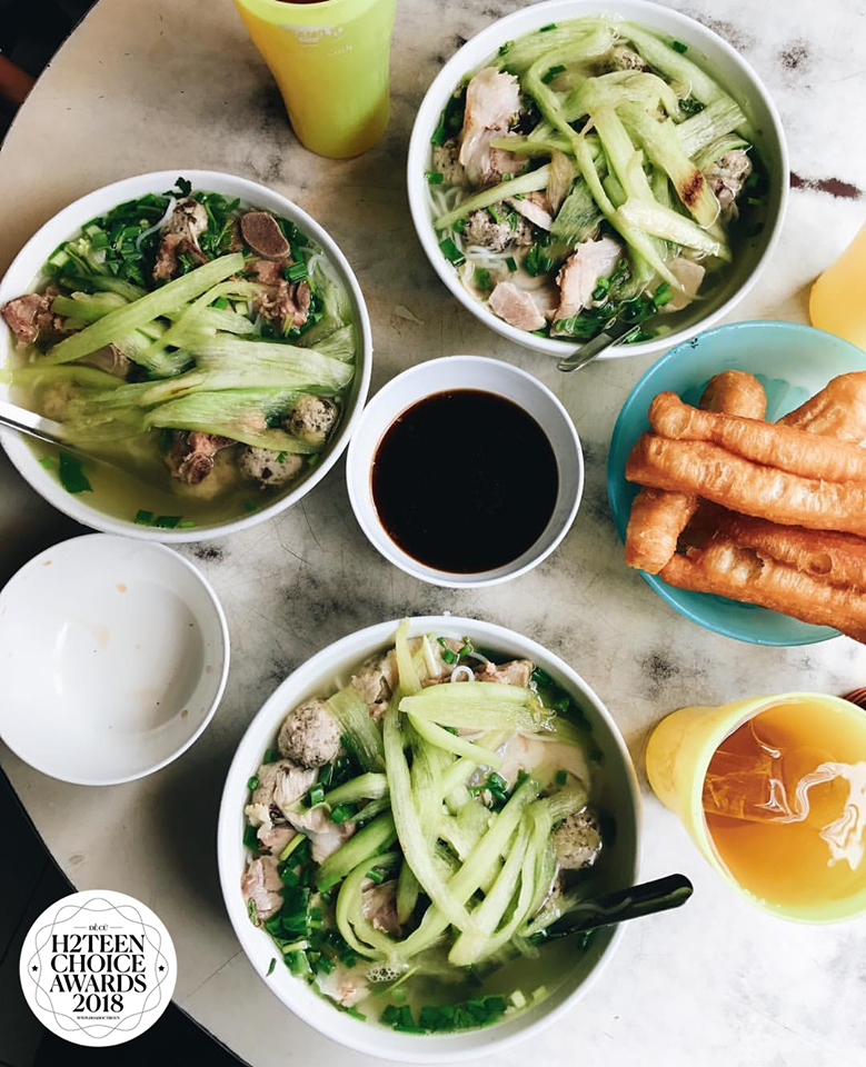 Khen chê thẳn thắn cũng là một trong những điểm nổi bật trong phong cách viết về ẩm thực của anh chàng này.