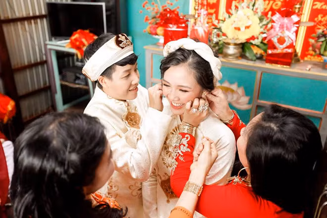 Cặp đôi Tú Tri - YunBin đã về chung một nhà. Ảnh: NVCC.