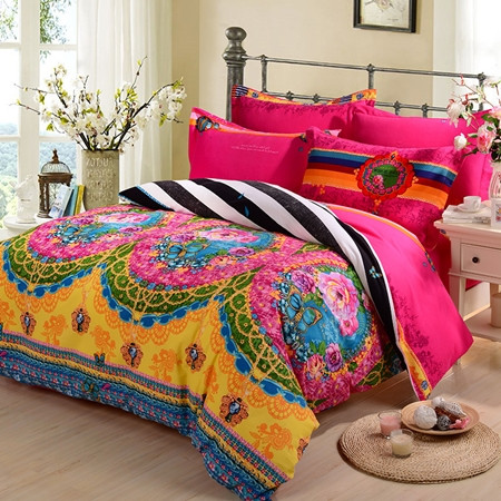 Tấm trải giường sặc sỡ thường khiến chúng ta khó ngủ hơn.