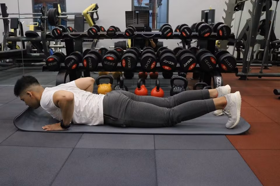 Những cách giúp bạn tập gym cực “chuẩn” cùng huấn luyện viên chuyên nghiệp ảnh 8 Những cách giúp bạn tập gym cực “chuẩn” cùng huấn luyện viên chuyên nghiệp ảnh 8