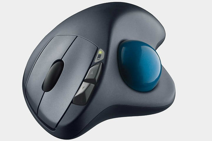 Logitech M570 có thiết kế đặc biệt hỗ trợ tối đa tính năng thao tác của các ngón tay.