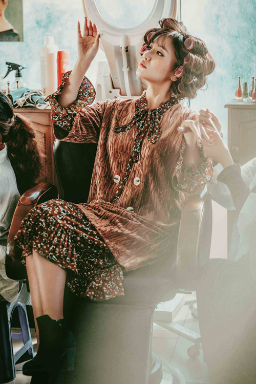 Đây cũng là cột mốc khiến Bích Phương thay đổi hình tượng từ "thánh sầu" sang "thánh lầy" của showbiz.