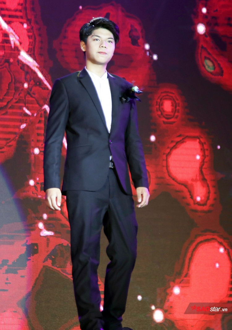 Chàng nhạc công violin Vũ Quốc Đăng giành giải Đại sứ Tài năng.