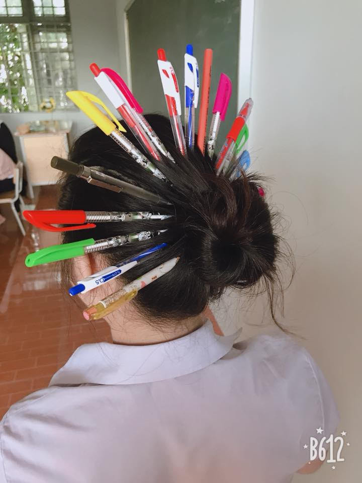 Màn cosplay "quý phi bút bi" khiến cộng đồng mạng "rụng tim".