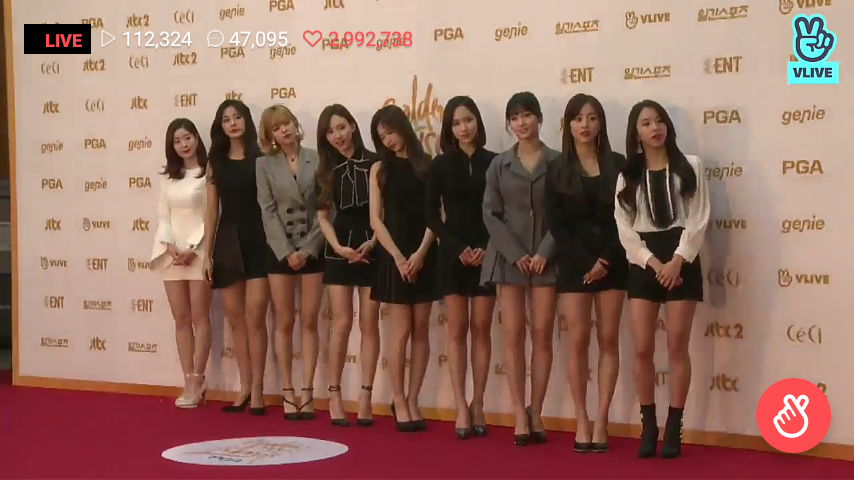 Loạt nam thần và nữ thần K-Pop đổ bộ thảm đỏ "Golden Disk Awards 2018" ngày thứ nhất ảnh 4