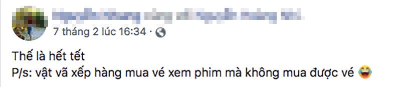 Nhiều người chờ đợi cả tiếng đồng hồ, cuối cùng phải ra về tay trắng vì không mua được vé.